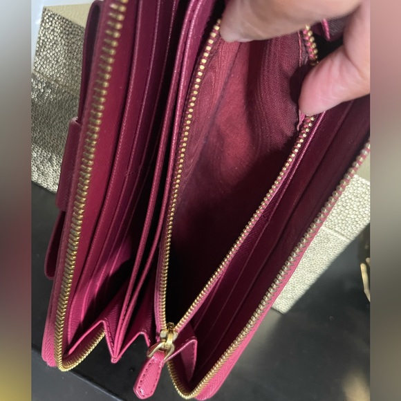Authentic Prada Saffiano Bow Zip Around Wallet - Picture 9 of 12